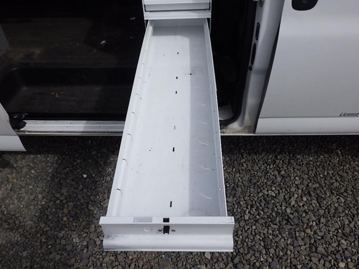 2017-utility-van-image-20