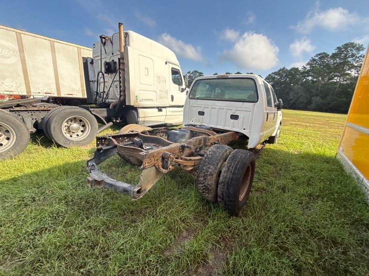 2006-ford-f350-image-4