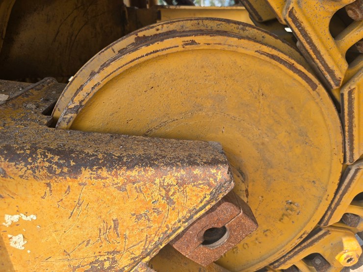 2002-caterpillar-d6m-lgp-image-83
