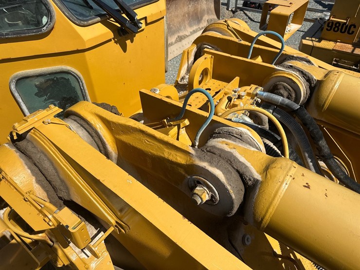 caterpillar-988f-image-26