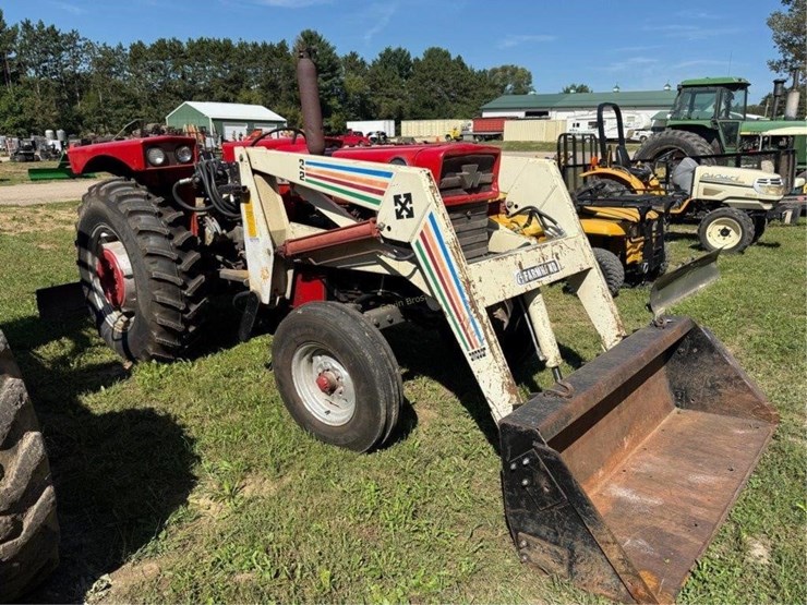 massey-ferguson-165-image-1