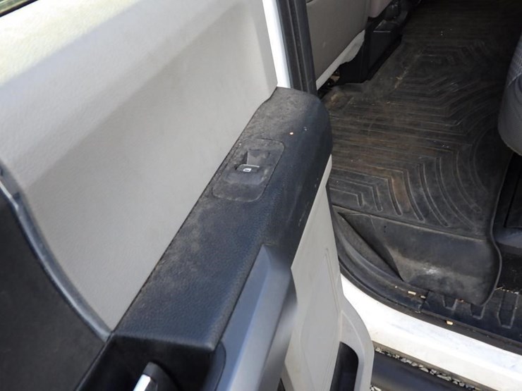 2018-ford-f350-image-27