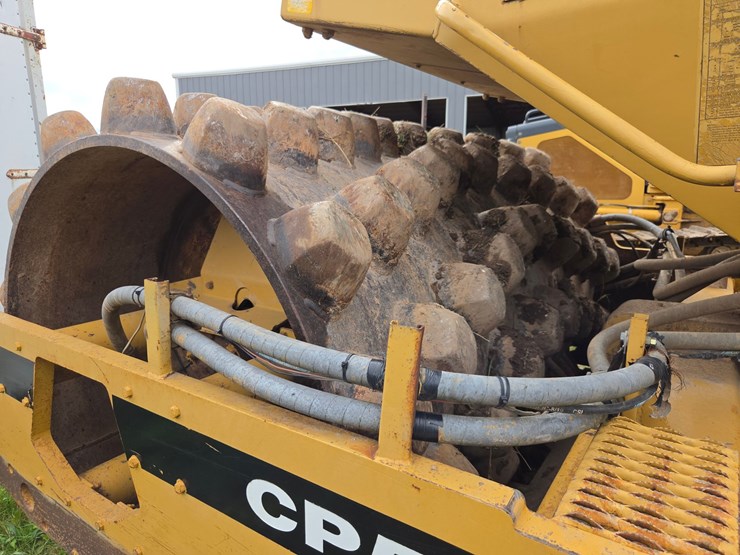 caterpillar-cp-553-image-11