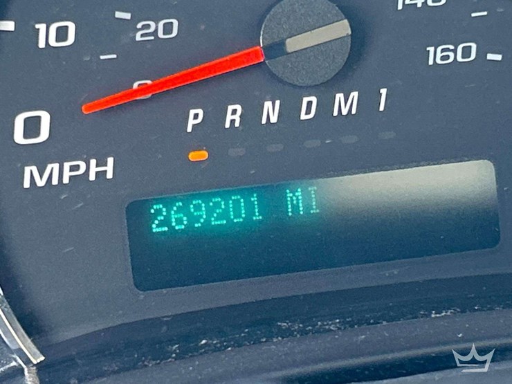 2015-chevrolet-express-4500-image-6