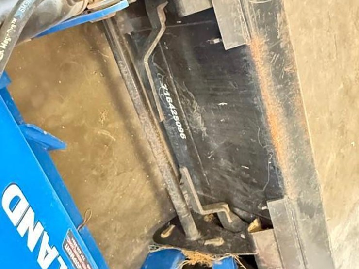 2017-new-holland-boomer-35-image-8