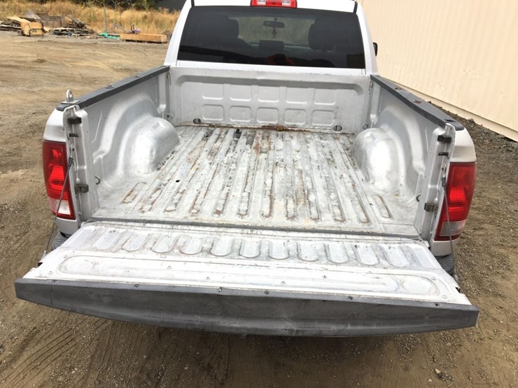 2012-dodge-1500-image-13