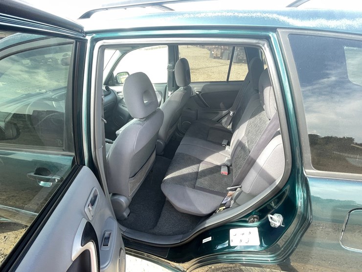 2002-toyota-rav4-image-20
