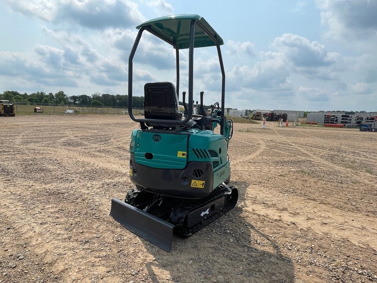 #5537-•-2026-qk16r-mini-excavator-image-3