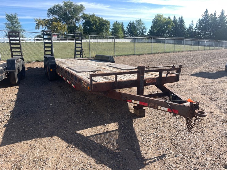 #1313-•-2012-pjtr-flatbed-trailer-(has-mn-title)-image-6