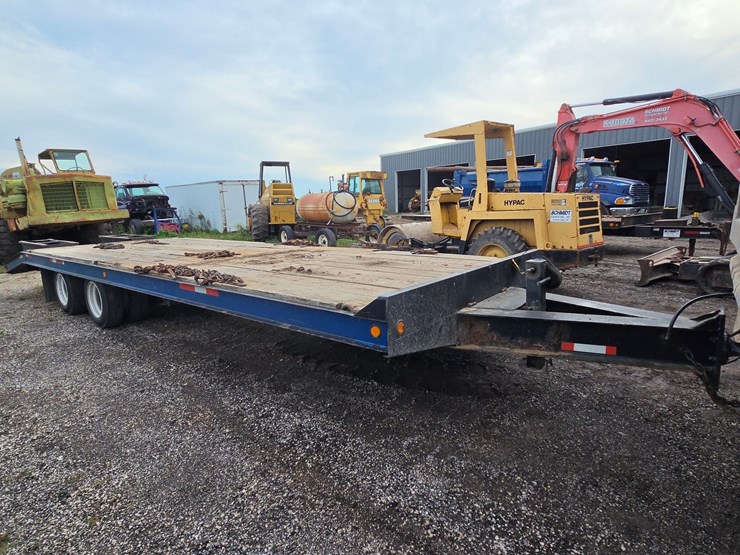#3269-•-30'-tandem-axle-flatbed-trailer-image-7