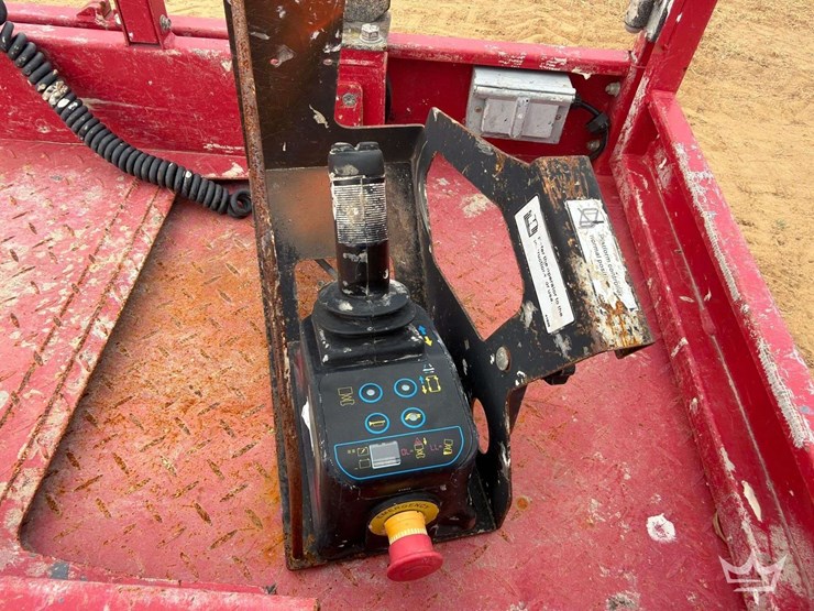2020-mec-micro19-scissor-lift-image-13