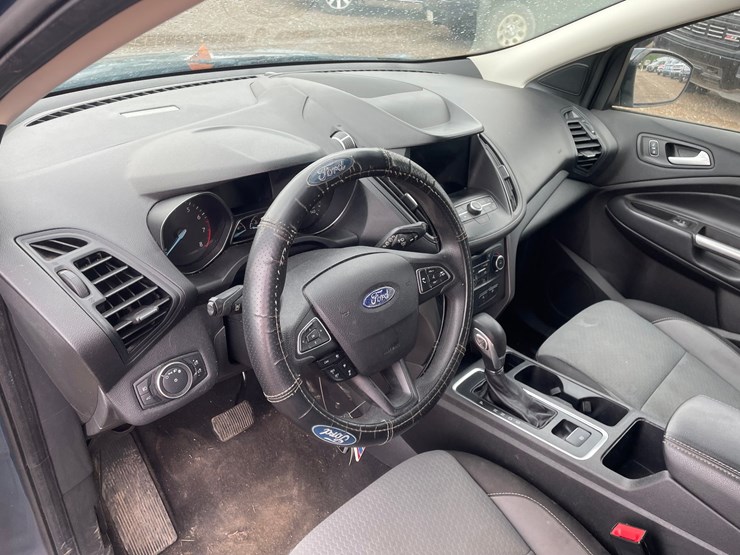 2019-ford-escape-image-18