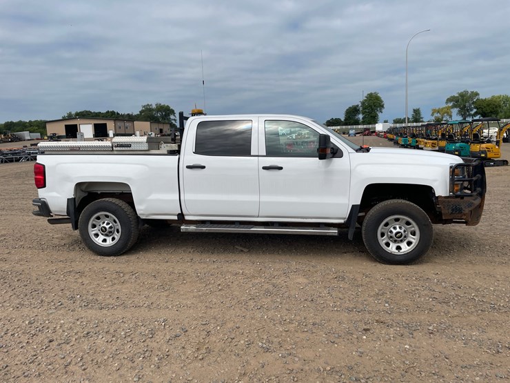 2019-chevrolet-2500-image-6