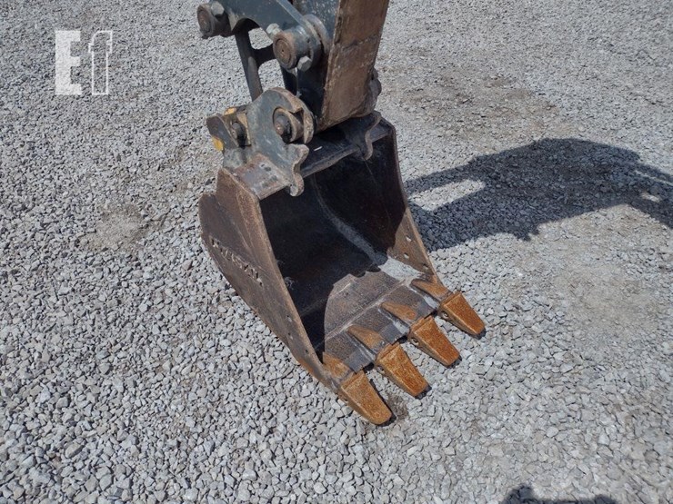 2021-deere-35g-image-22