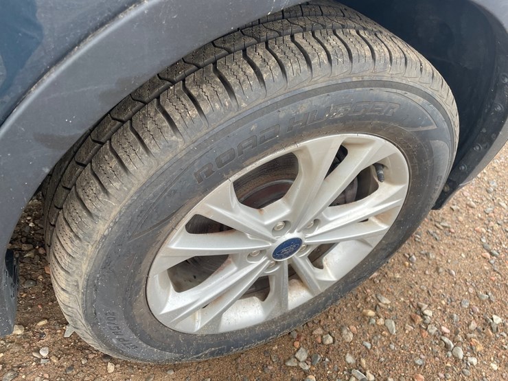 2019-ford-escape-image-8