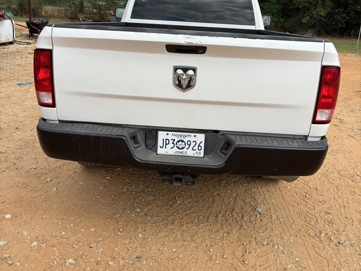 2017-dodge-ram-1500-image-2