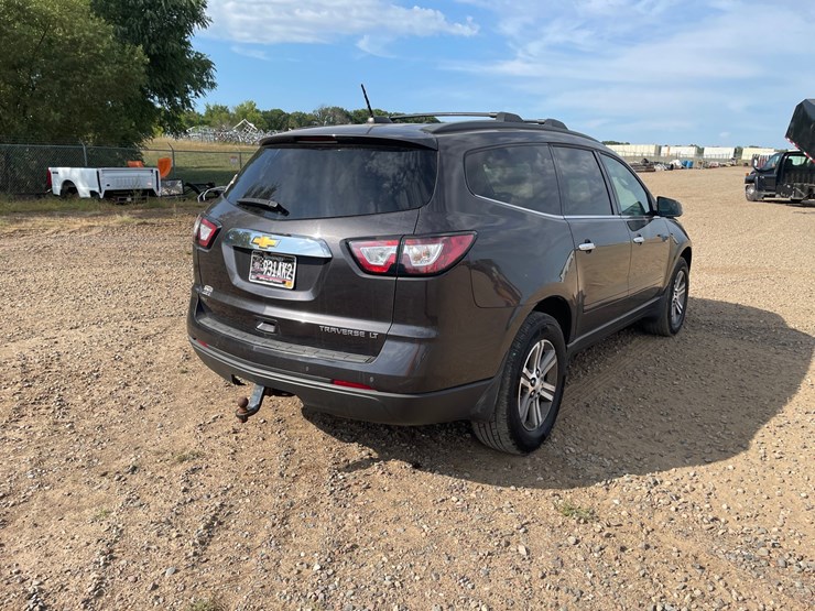 2016-chevrolet-traverse-image-5