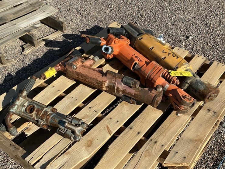 (4)-pneumatic-demo-hammers-image-2