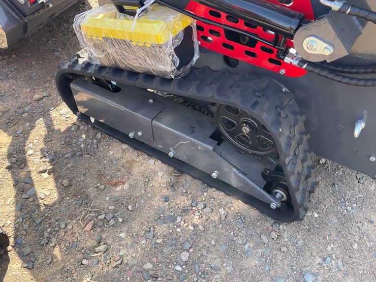 #5503-•-2026-agt-skid-steer-loader-image-8