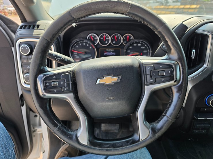 #25370-•-2019-chevrolet-silverado-pickup-truck-image-35