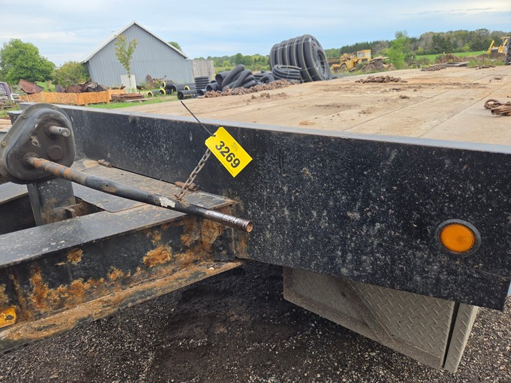 #3269-•-30'-tandem-axle-flatbed-trailer-image-11