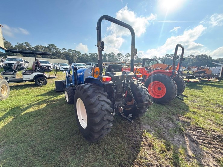 new-holland-workmaster-35-image-3