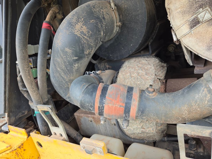 2006-komatsu-d65ex-image-23