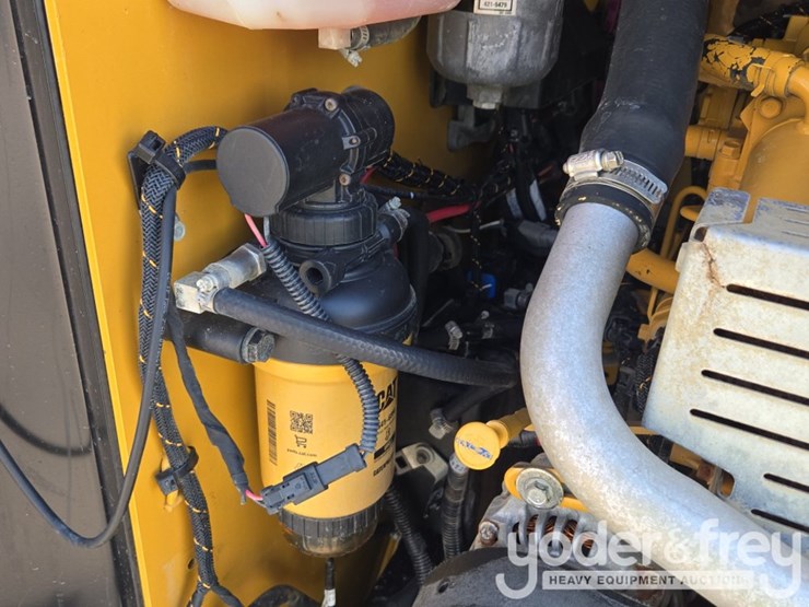 2023-caterpillar-259d3-image-32