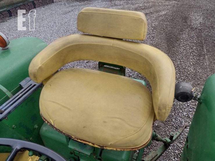 john-deere-2520-image-12