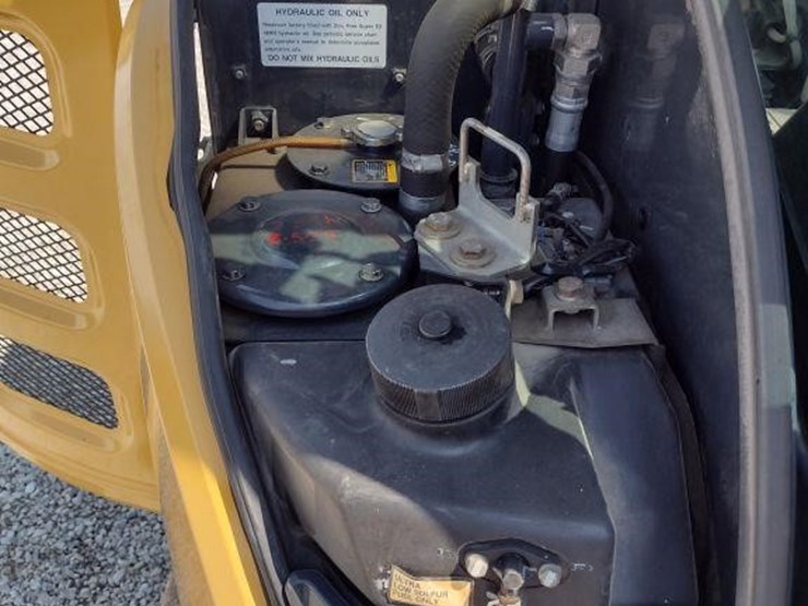 2014-deere-35g-image-31