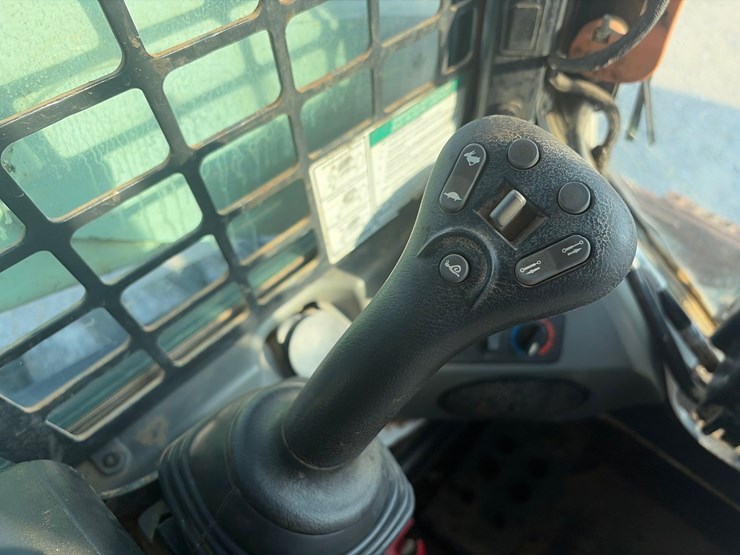 2018-bobcat-t770-image-24