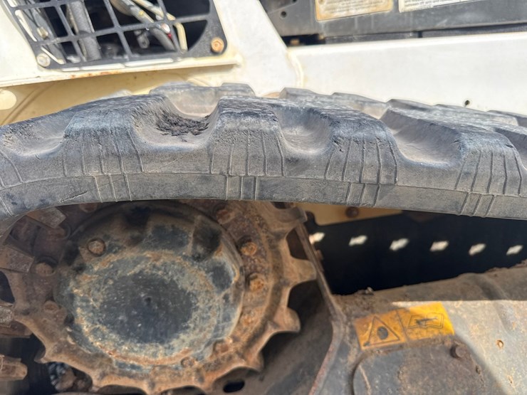 2019-bobcat-t595-image-61