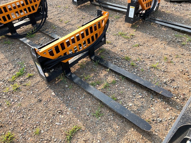 #2009-•-2026-unused-land-honor-heavy-duty-hydraulic-fork-and-frames-image-2