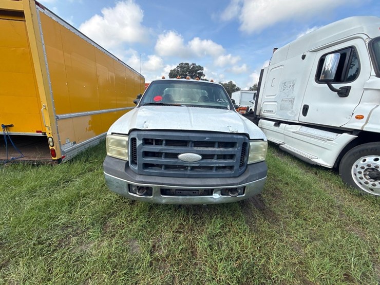 2006-ford-f350-image-11
