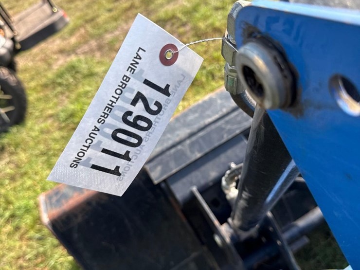 new-holland-workmaster-35-image-17