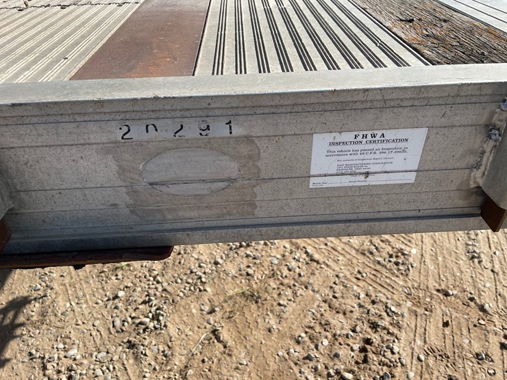#1324-•-flatbed-semi-trailer-**parts-only**-(no-title)-image-9
