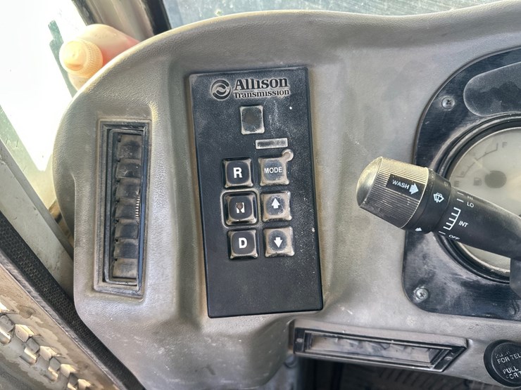 2004-caterpillar-c13-image-84