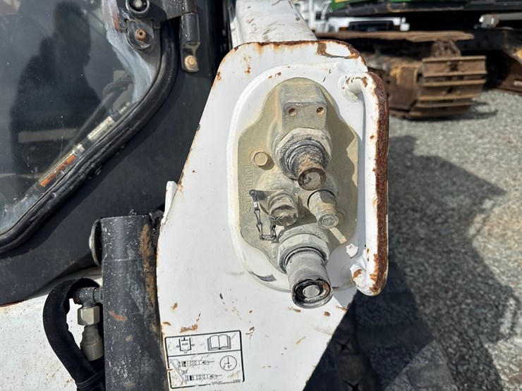 2019-bobcat-t595-image-13