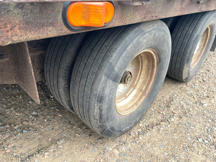 #1349-•-2014-pj-gooseneck-trailer-(has-mn-title)-image-5