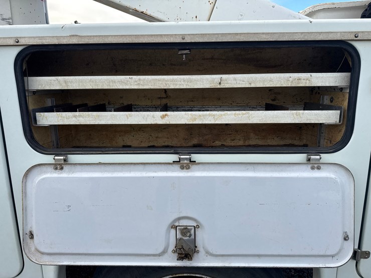 2008-international-durastar-4300-image-28