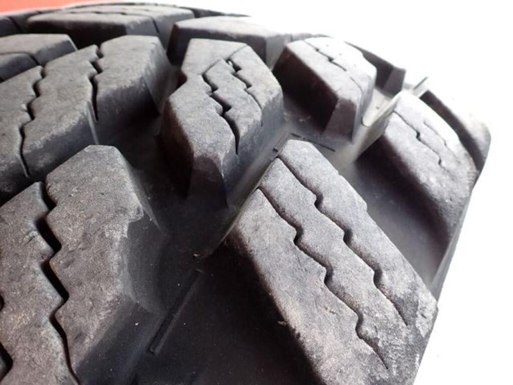 2019-kubota-m4-071-image-73