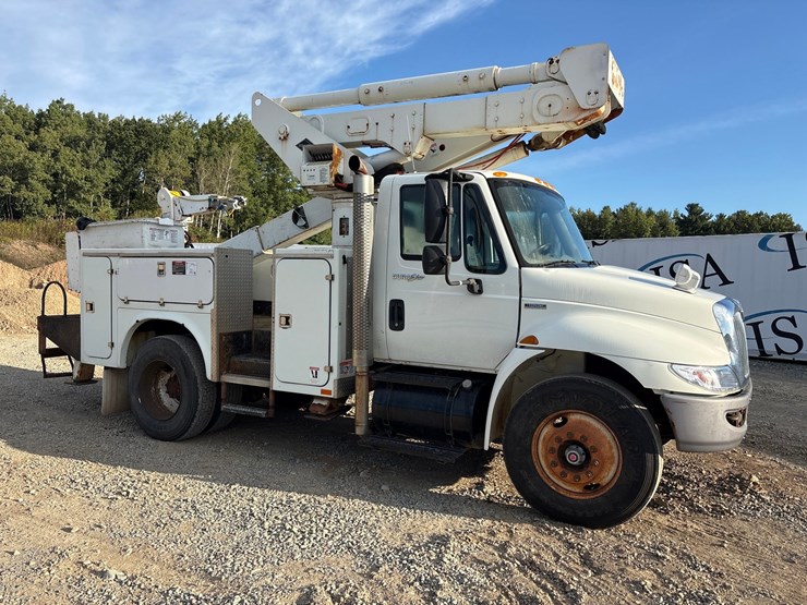 2008-international-durastar-4300-image-7
