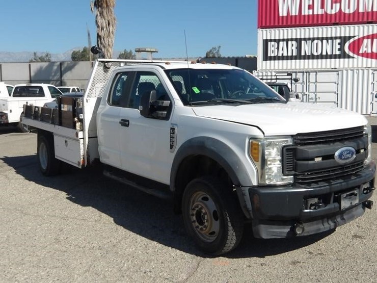 2017-ford-f550-image-2