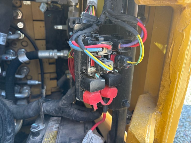 2020-caterpillar-306cr-image-56