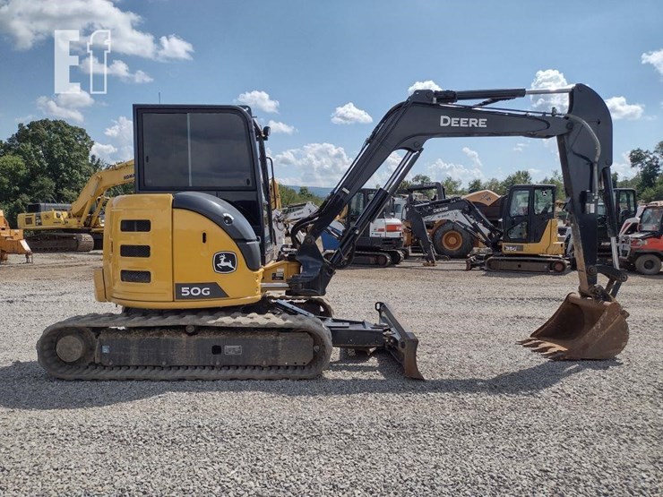 2022-deere-50g-image-3