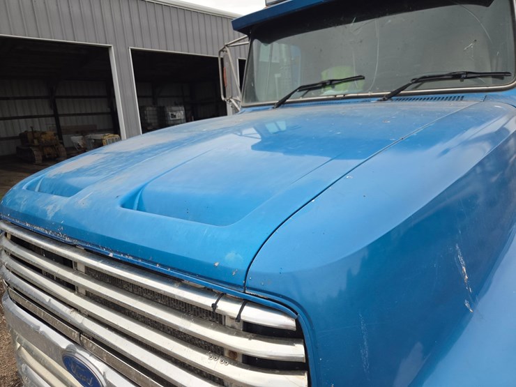1995-ford-ltl9000-image-13