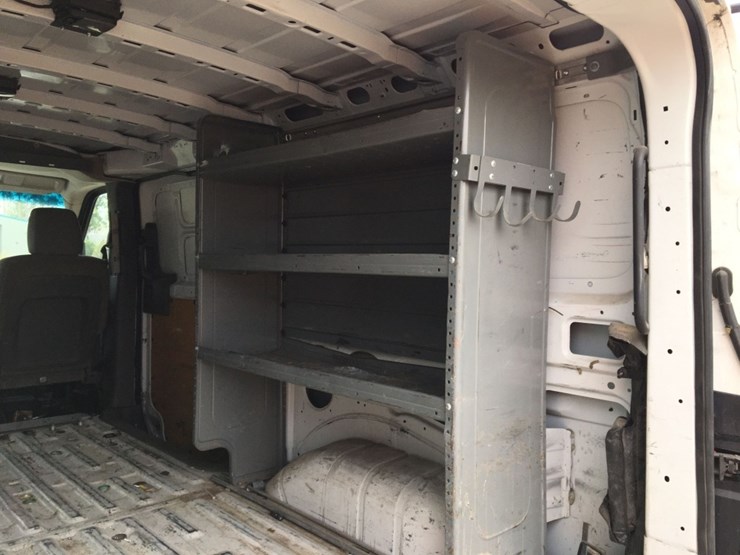 2021-nissan-nv2500-image-12