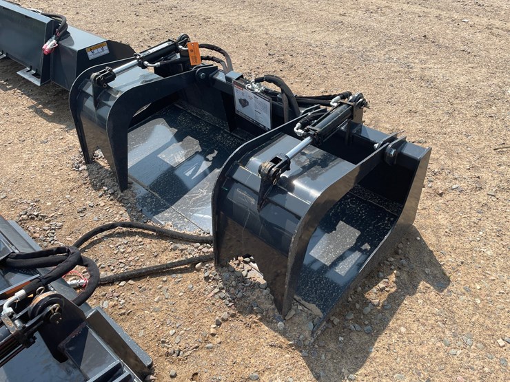 #2088-•-2026-wolverine-skid-steer-grapple-bucket-attachment-image-2