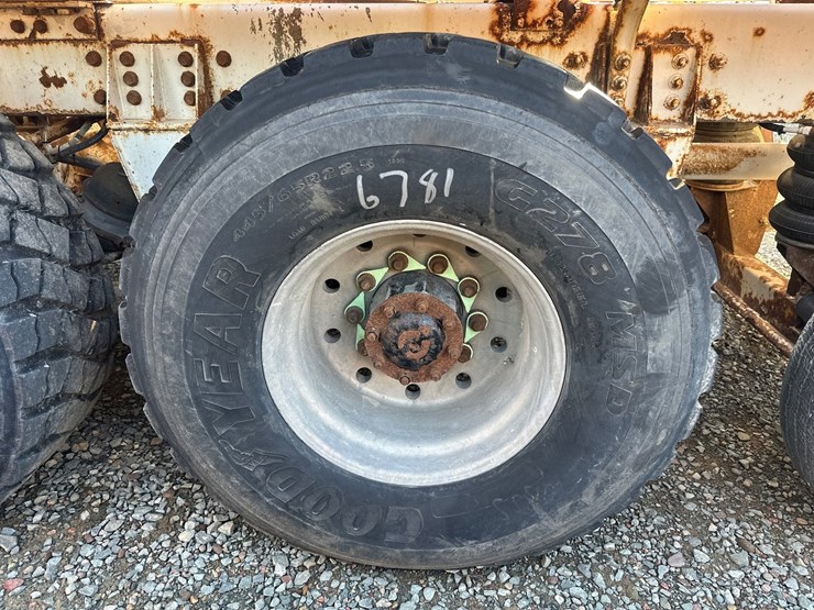 2004-caterpillar-c13-image-112