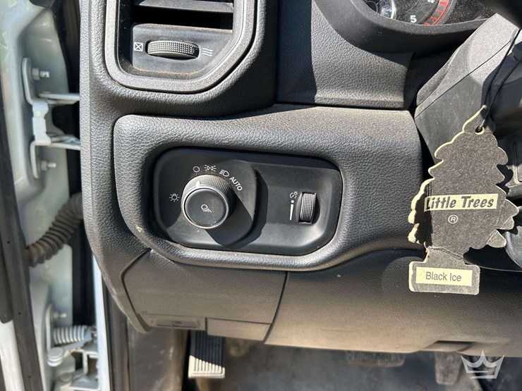 2022-dodge-2500-image-16